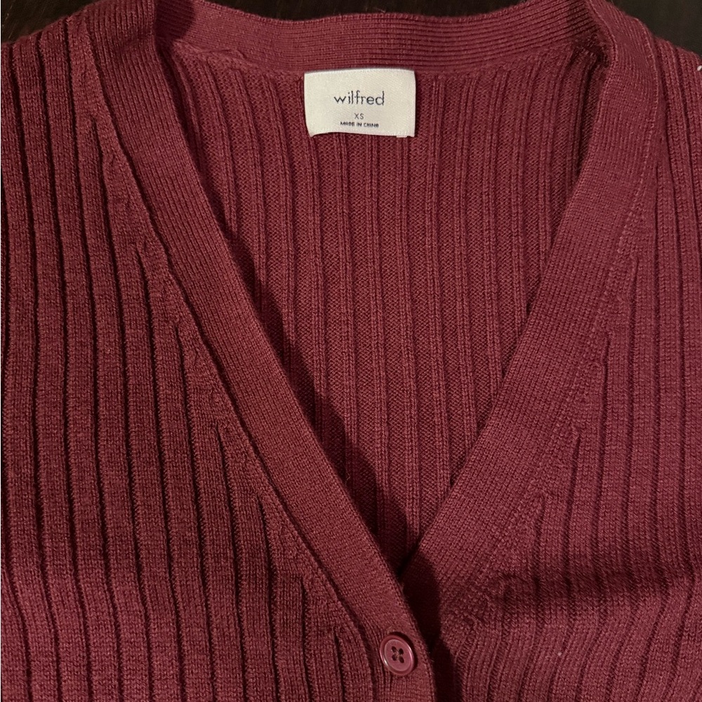 Aritzia Wilfred burgundy cardigan - Picture 4 of 5